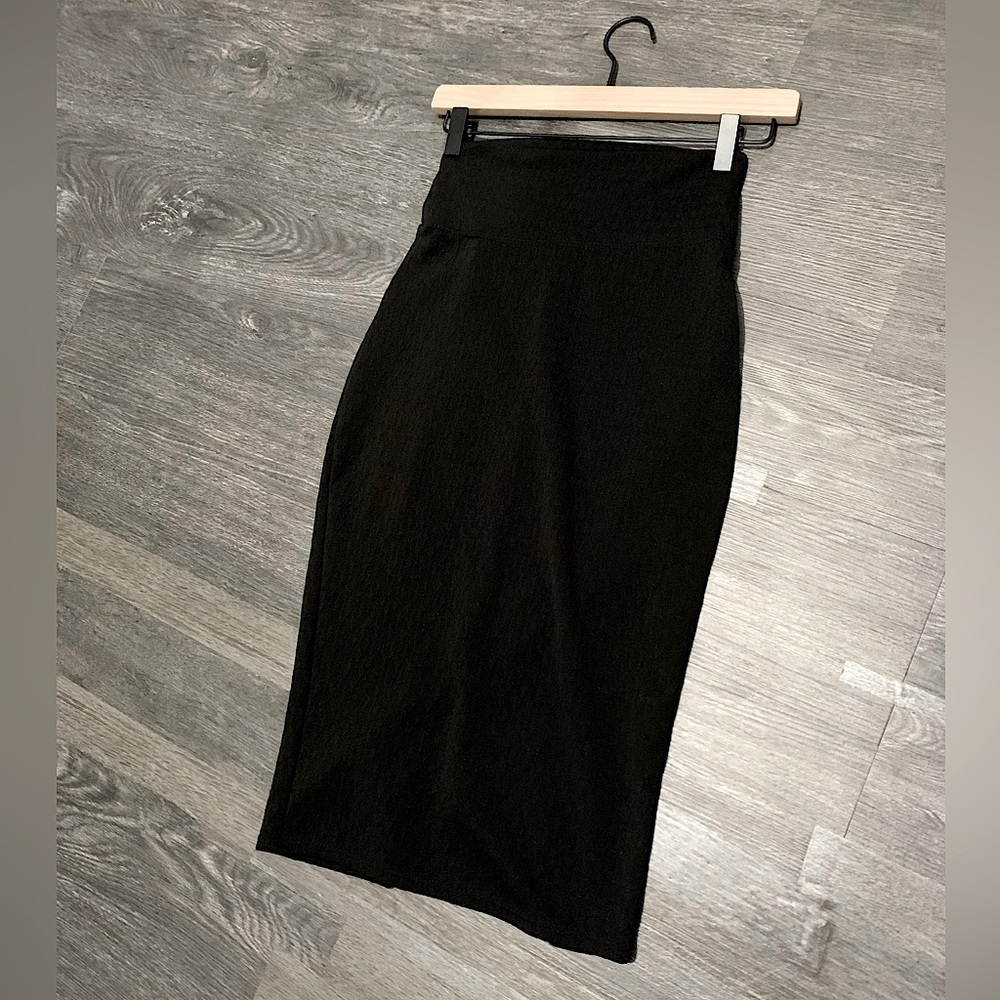 Derek Heart Black Pencil Midi Skirt Back Slit Small